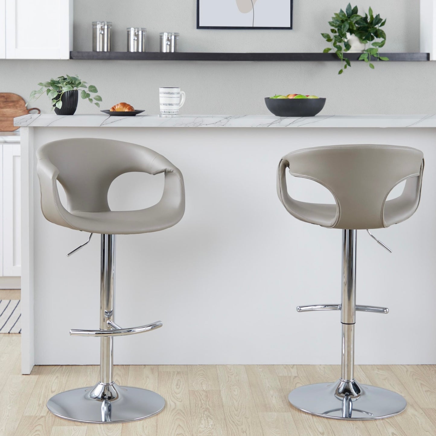 Curva Hydraulic Bar stool