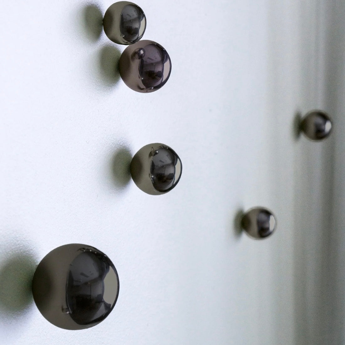 Wall Play Orbs Set of 10 - Glossy Black